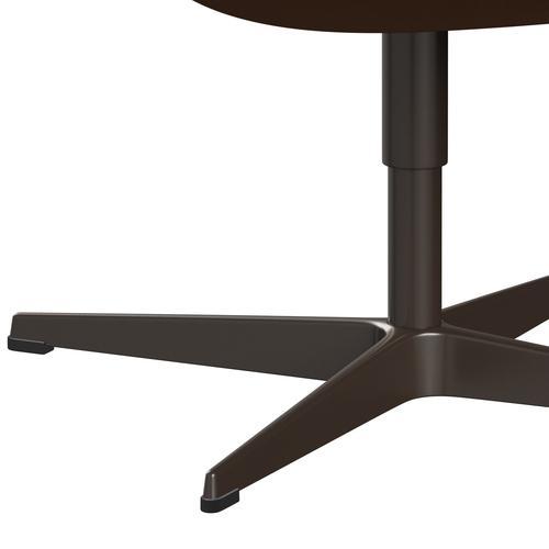 Sedia da salone Fritz Hansen Swan, bronzo marrone/fama marrone chiaro (61131)