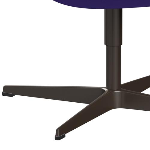 Fritz Hansen Swan Lounge Stuhl, braune Bronze/Ruhm -Violettlicht