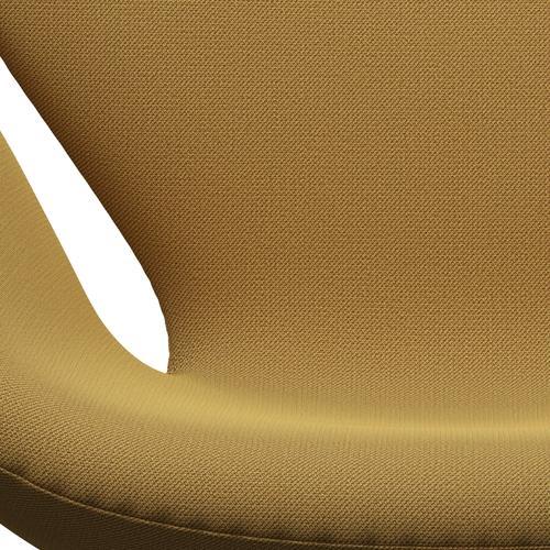 Sillón Fritz Hansen Swan, aluminio cepillado con satén/captura de luz mostaza