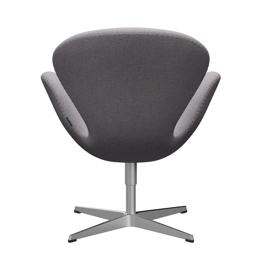 Fritz Hansen Swan Lounge Chair, Satin Borsted Aluminium/Divina MD Cool Light Grey