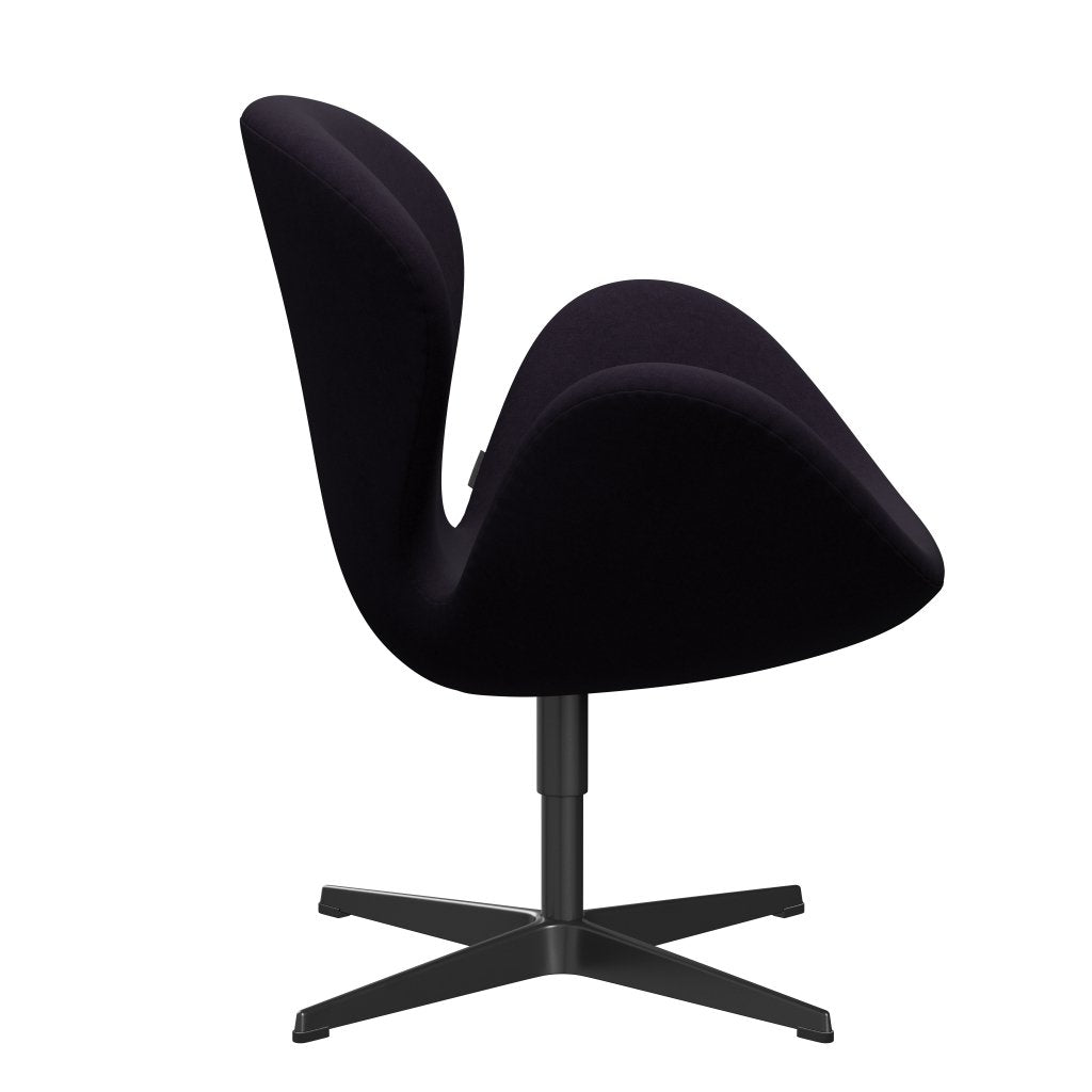 Sedia da salone Fritz Hansen Swan, nera lacca/comfort viola rosso