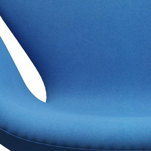 Sillón Fritz Hansen Swan, lacado negro/Divina azul claro (742)