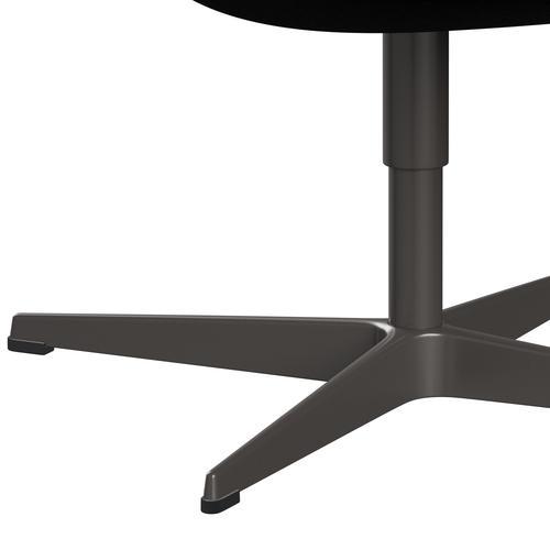 Sedia da salone Fritz Hansen Swan, grafite calda/comfort nero (00050)