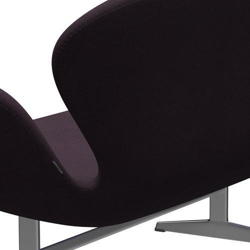 Fritz Hansen Swan Sofa 2-Sitzer, Satiniertes gebürstetes Aluminium/Tonus Aubergine