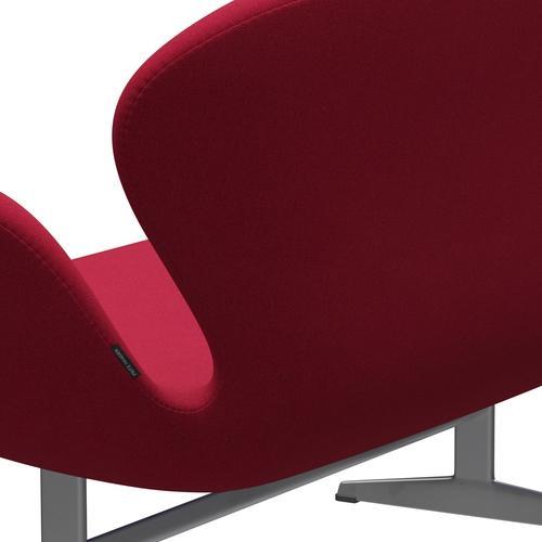 Fritz Hansen Swan Sofa 2 sæder, sølvgrå/tonus kirsebær