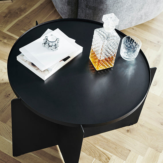 Gejst Svip Side Table, Black