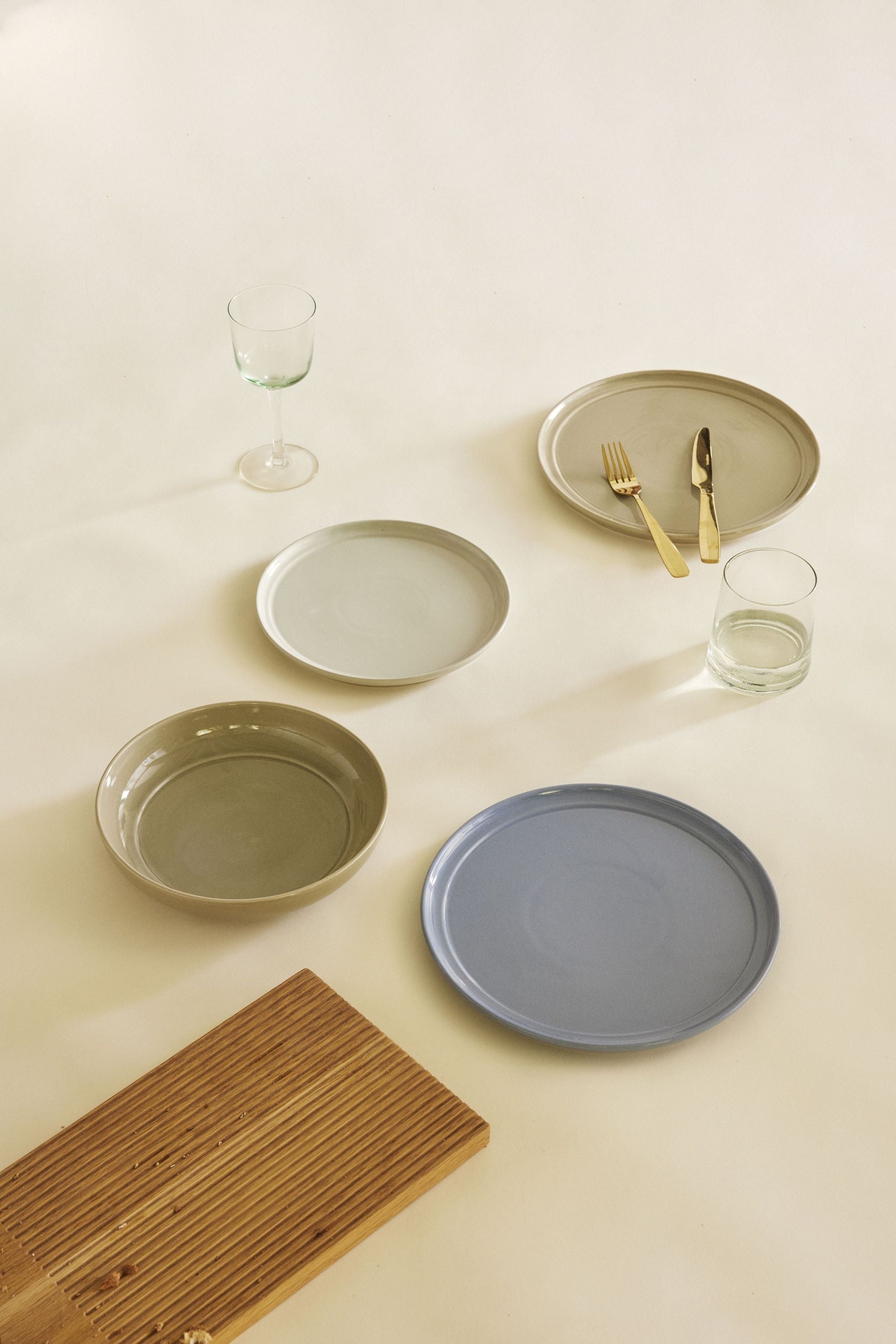 Hübsch Amare Dinner Plate, Light Blue