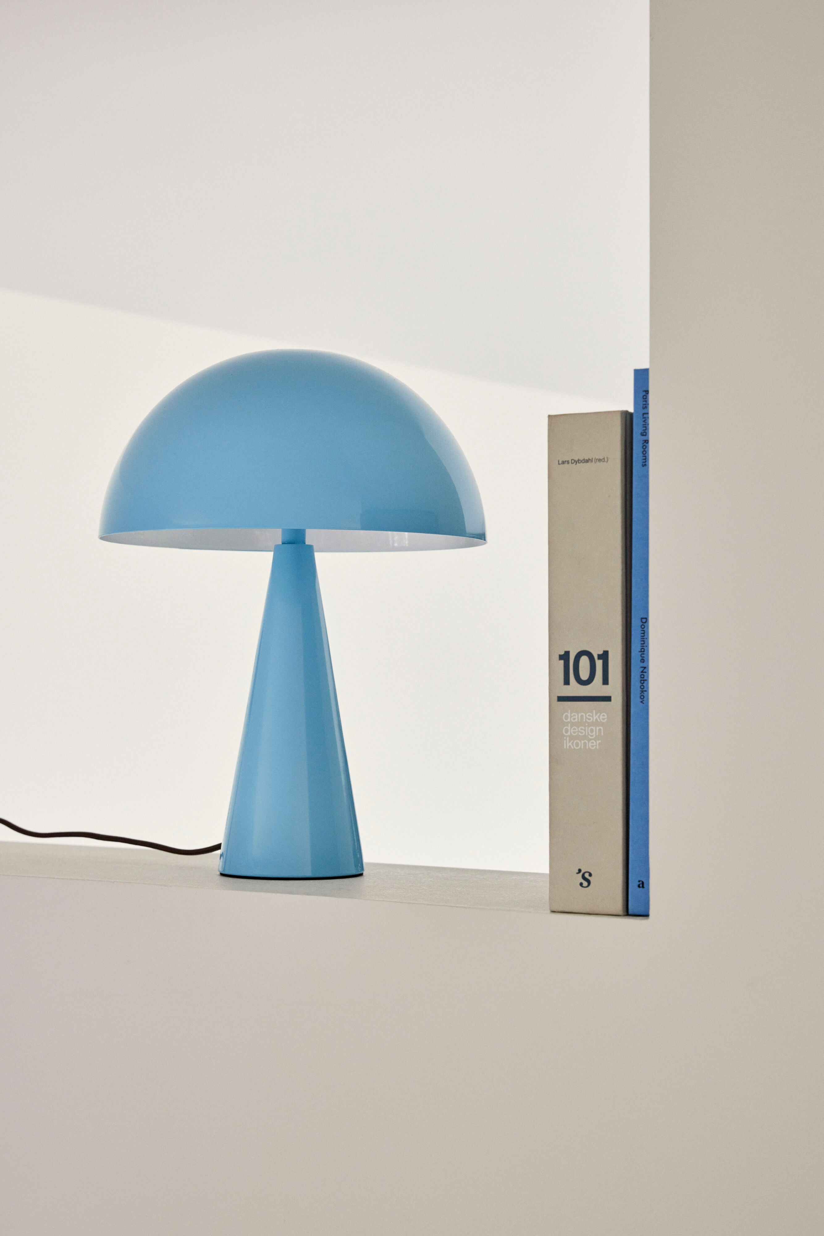 Hübsch Mush Table Lamp Mini, azul claro