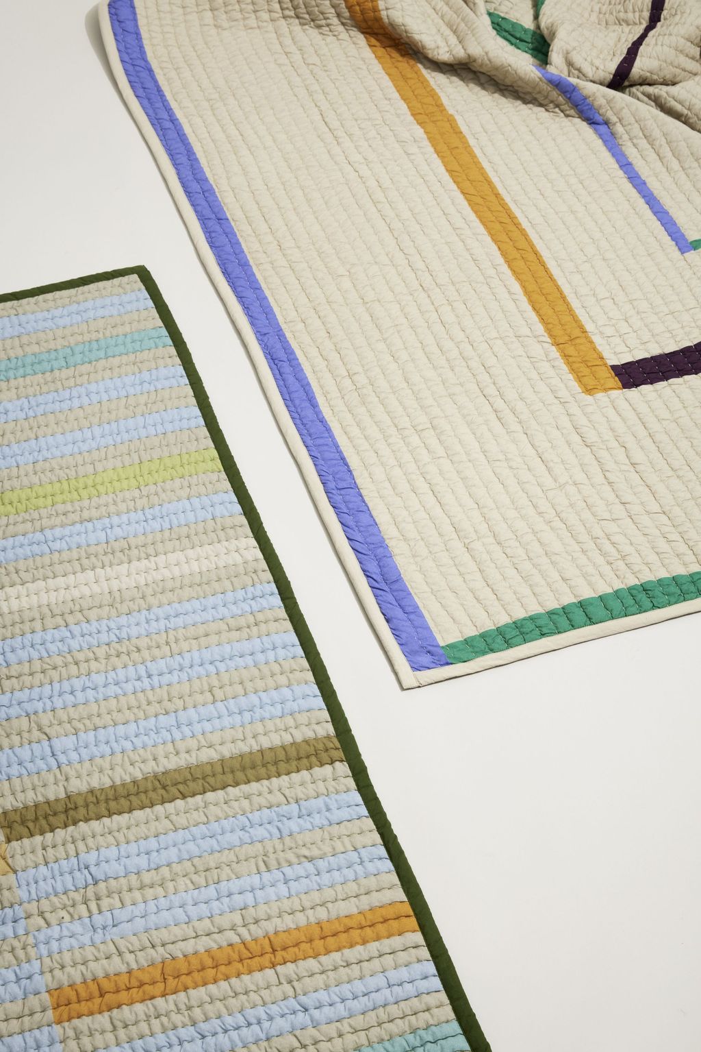 Hübsch Twist Bedspread 260x260 cm, colores múltiples/arena