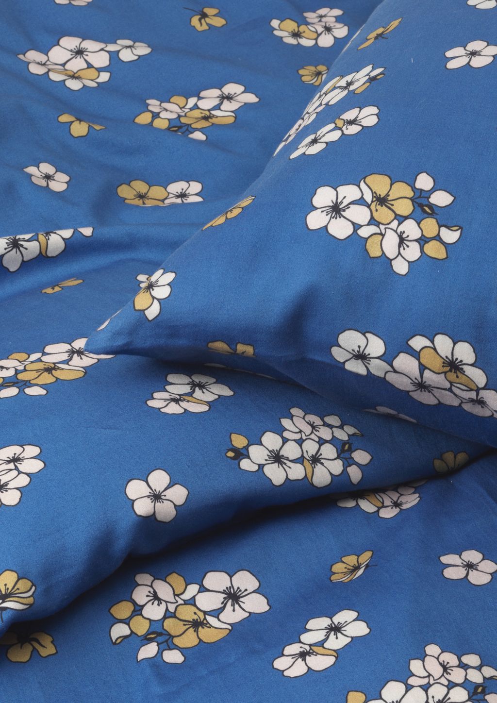 JUNA Grand behageligt sengelinned 140 x220 cm, blå