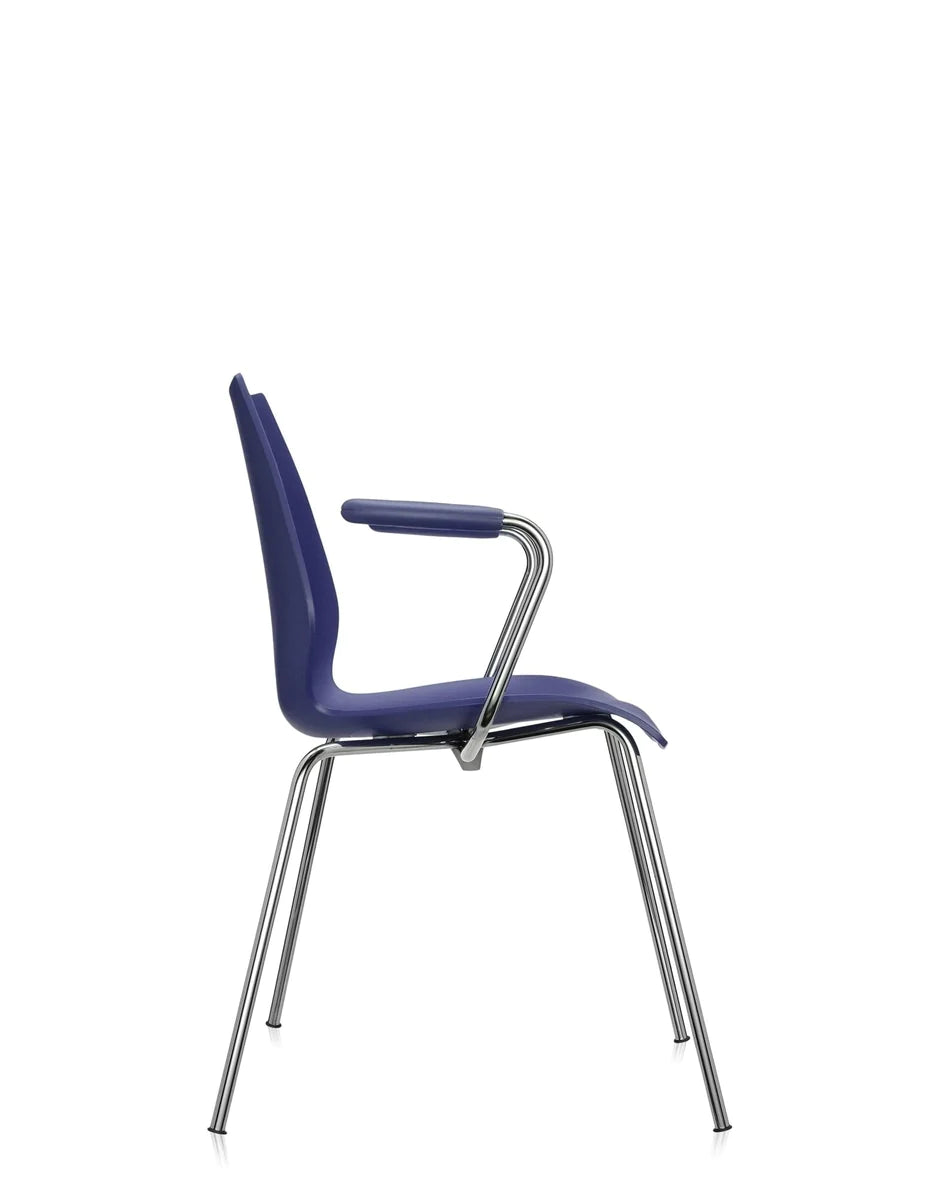 Kartell Maui -fauteuil, marineblauw