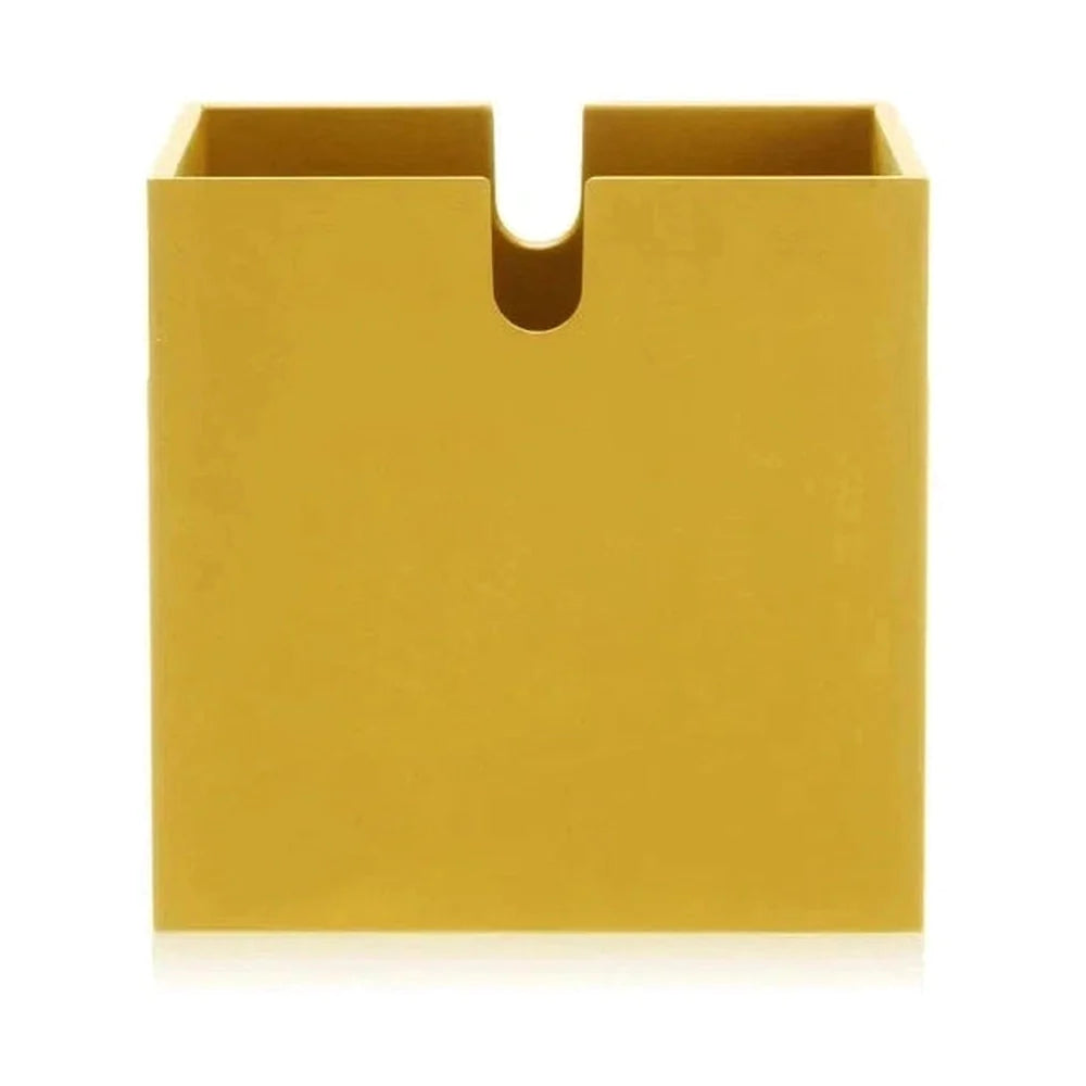 Kartell Polvara Cube用于书柜，黄色
