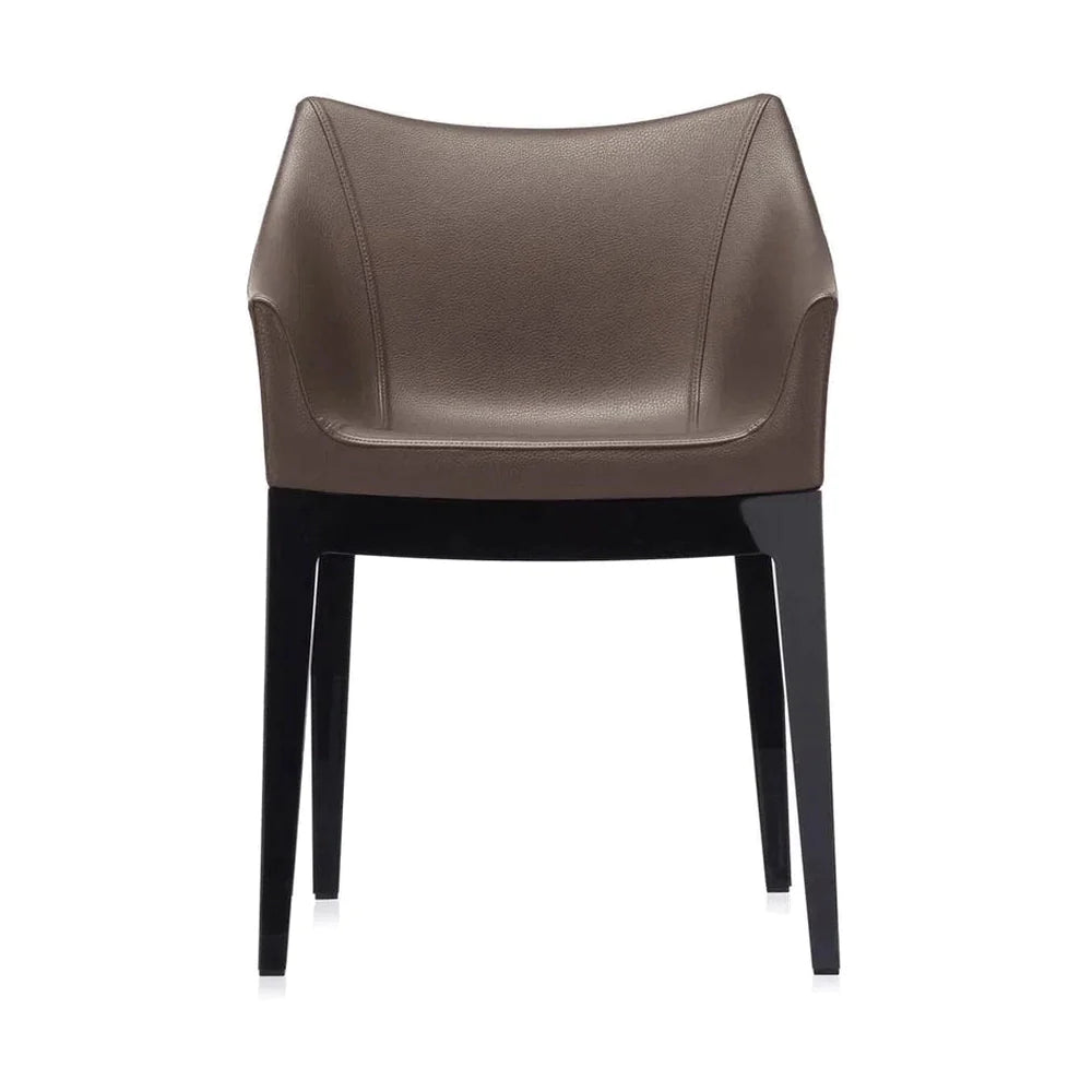 Fauteuil Kartell Madame Ecopelle, noir / rouge en brique