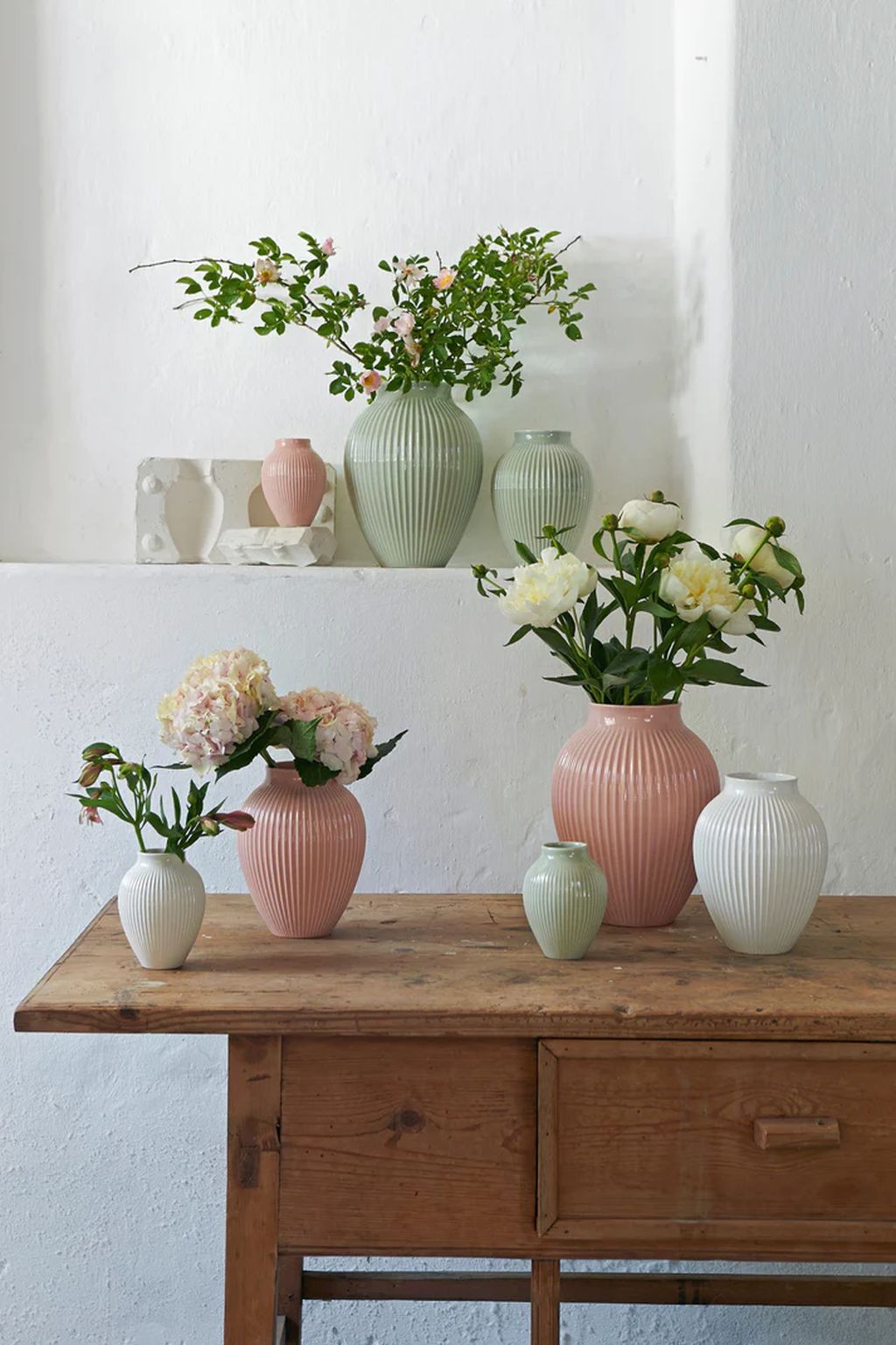 Jarrón Knabstrup Keramik con ranuras H 12,5 cm, rosa