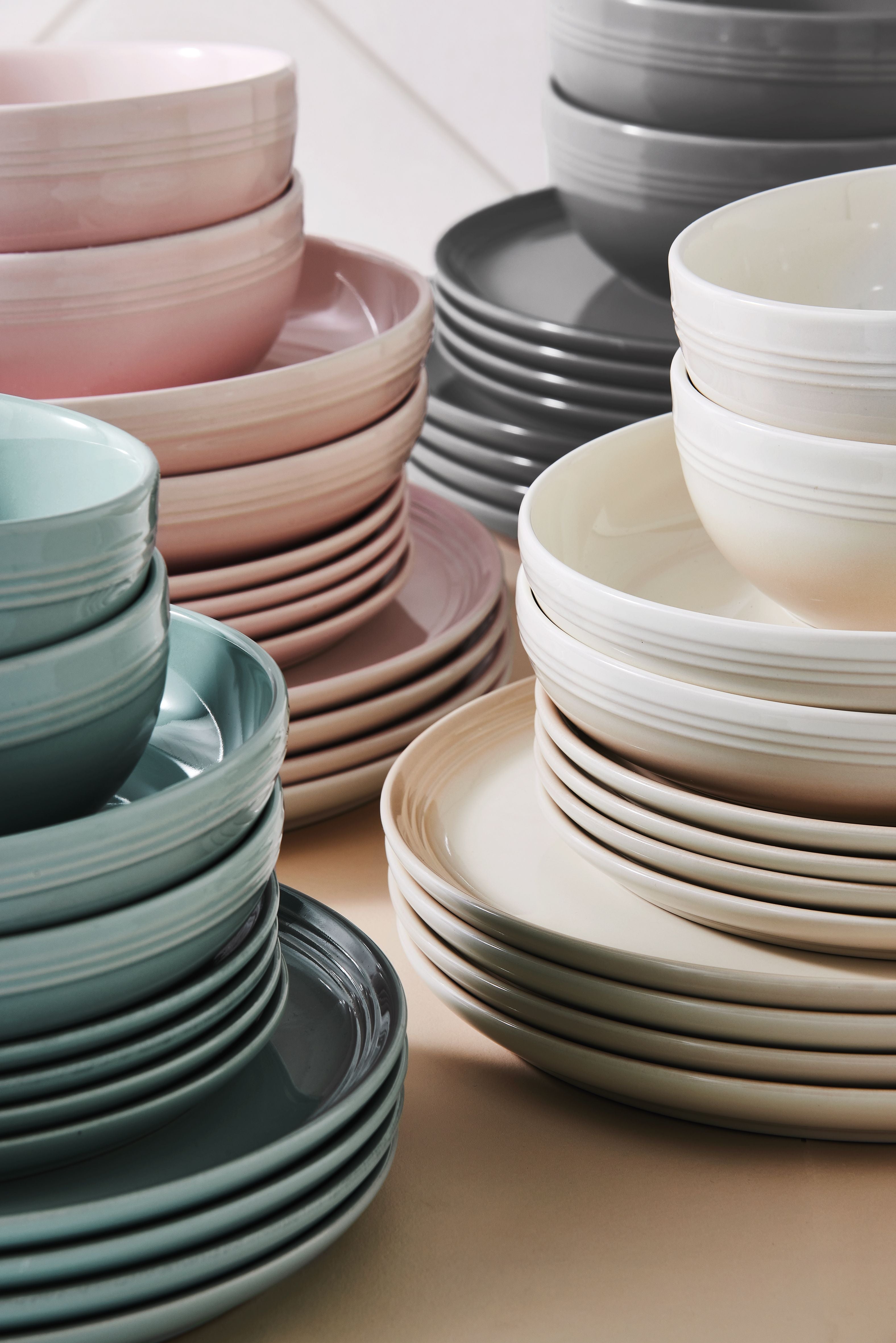 Le plato lateral de Le Creuset Coupe, sal marina