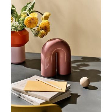 Lucie Kaas Paipa Tube Figura ceramica piccola, rosa blush