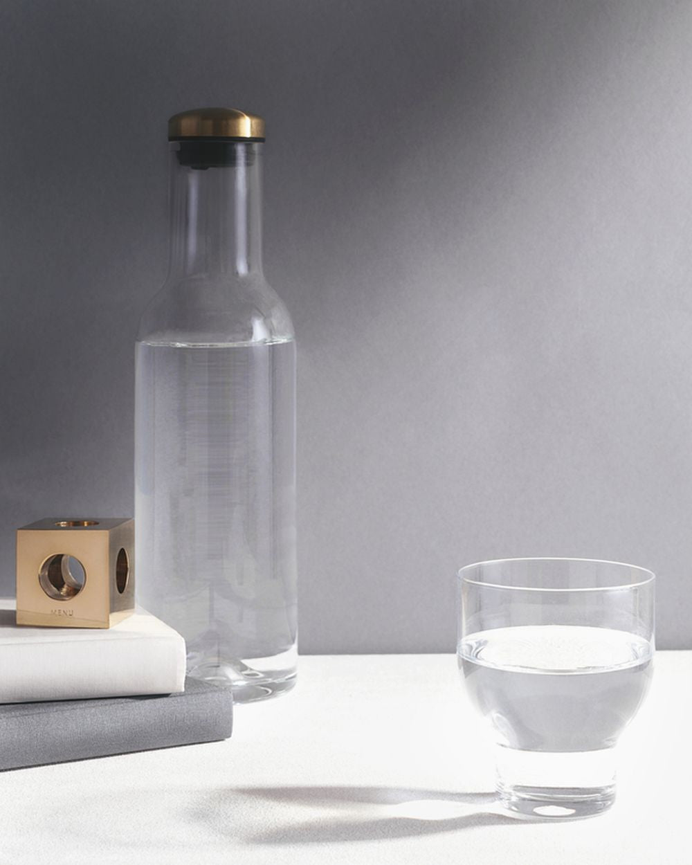 Audo Copenhague Wine & Water Water Glass latón, humo