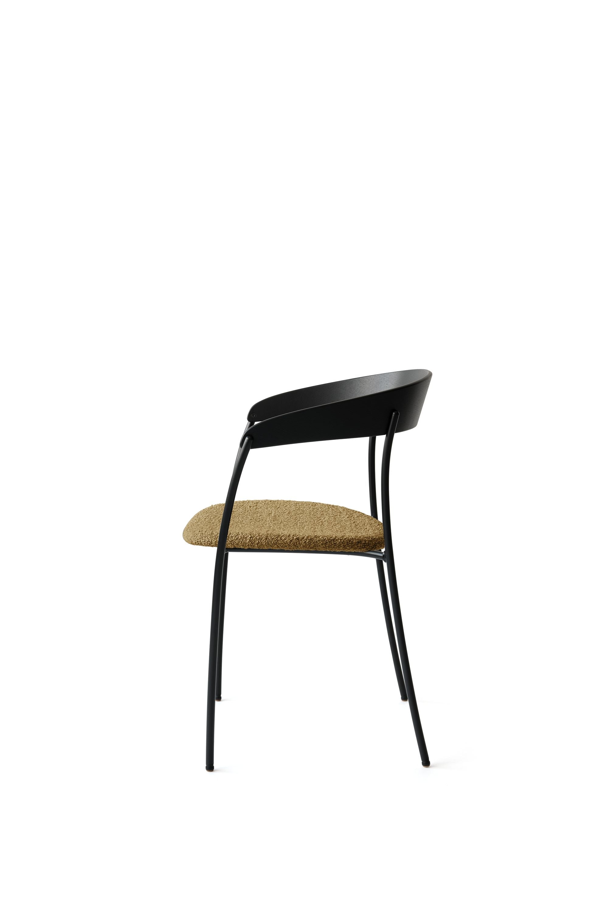 New Works Chêne noir de fauteuil manquant, ocre