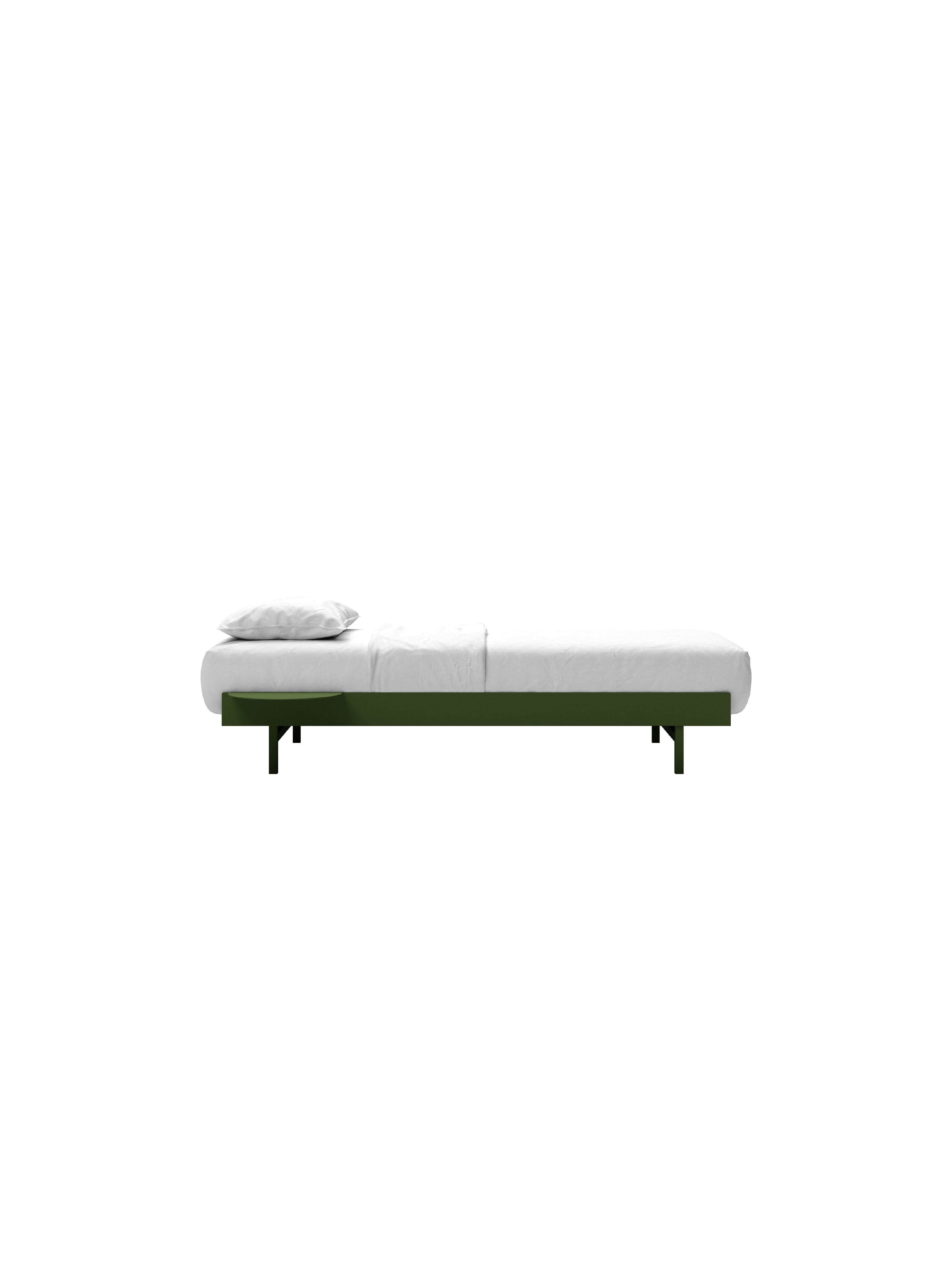 Cama moebe con 1 mesa de noche de 90 cm, pino verde