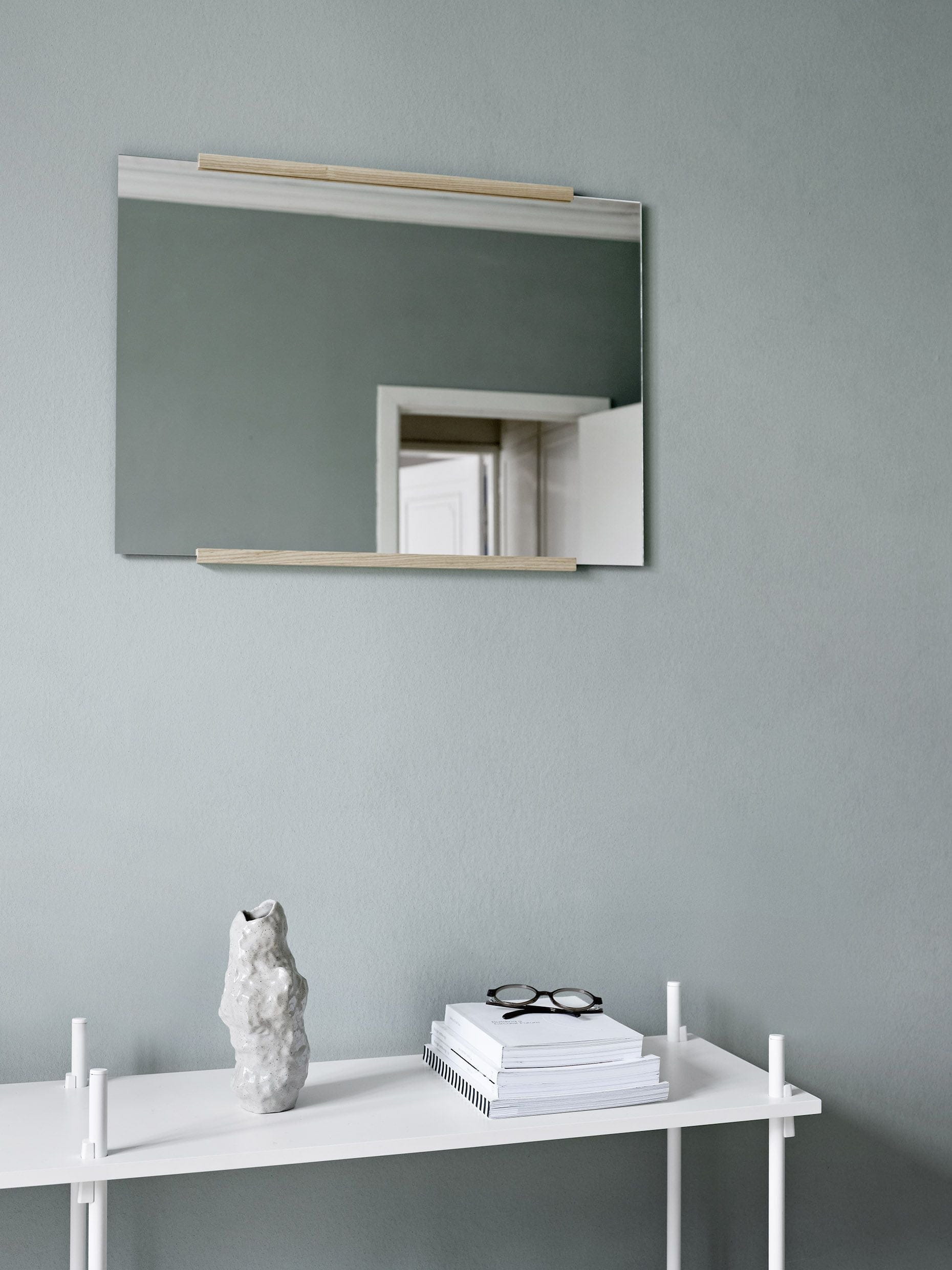Espejo de pared rectangular de Moebe 43,3x30 cm, ceniza