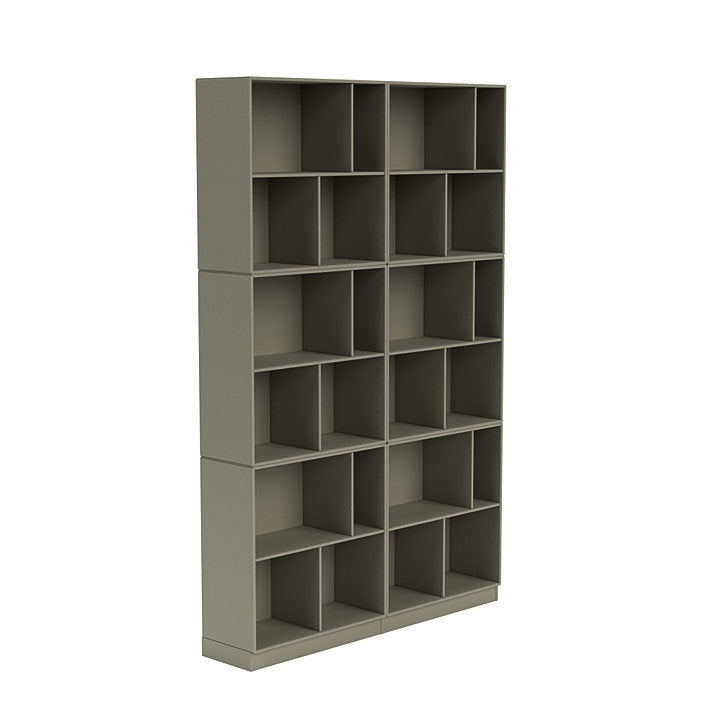 Montana lees de ruime boekenplank met 7 cm plint, venkel groen