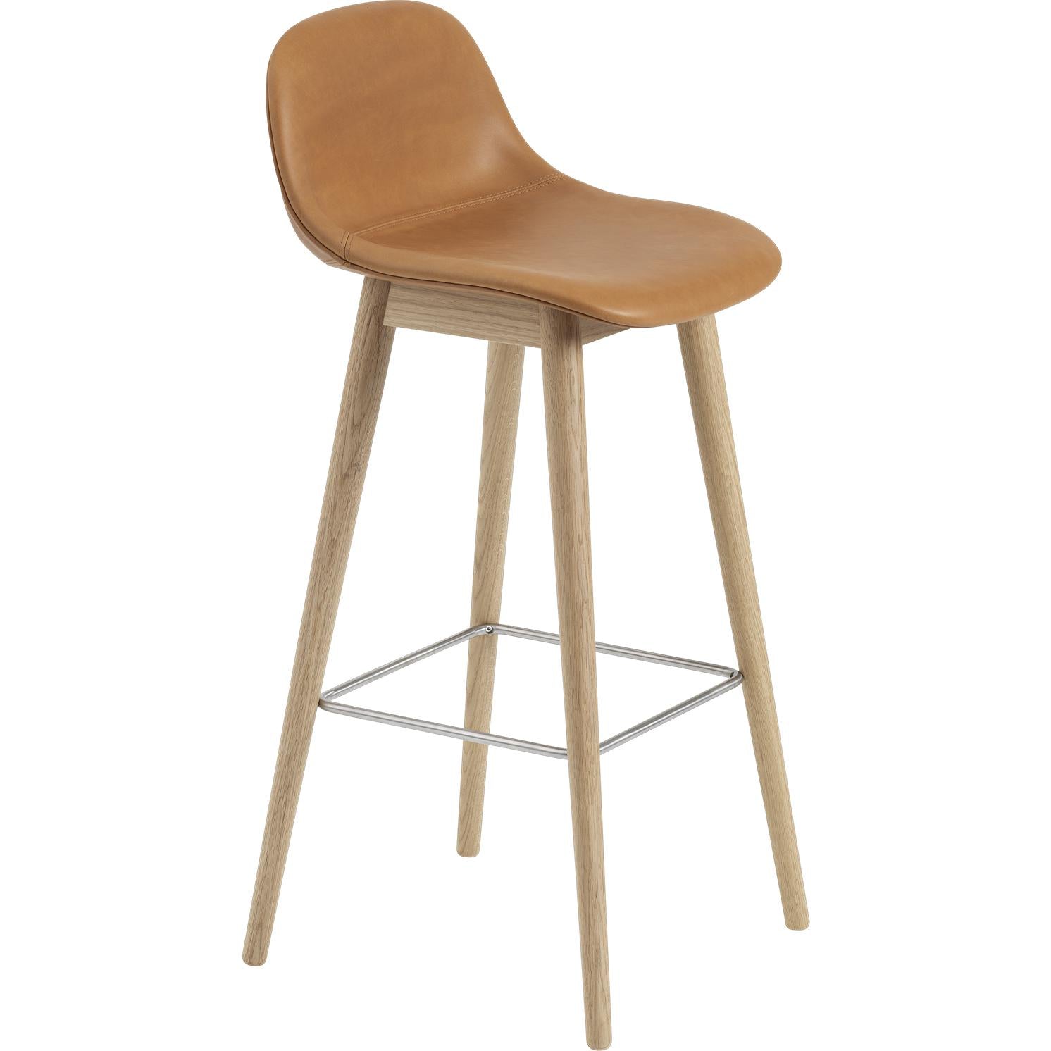 Muuto Chaise de bar en fibre avec des jambes en bois en bois, siège en fibre / cuir, cuir cognac marron