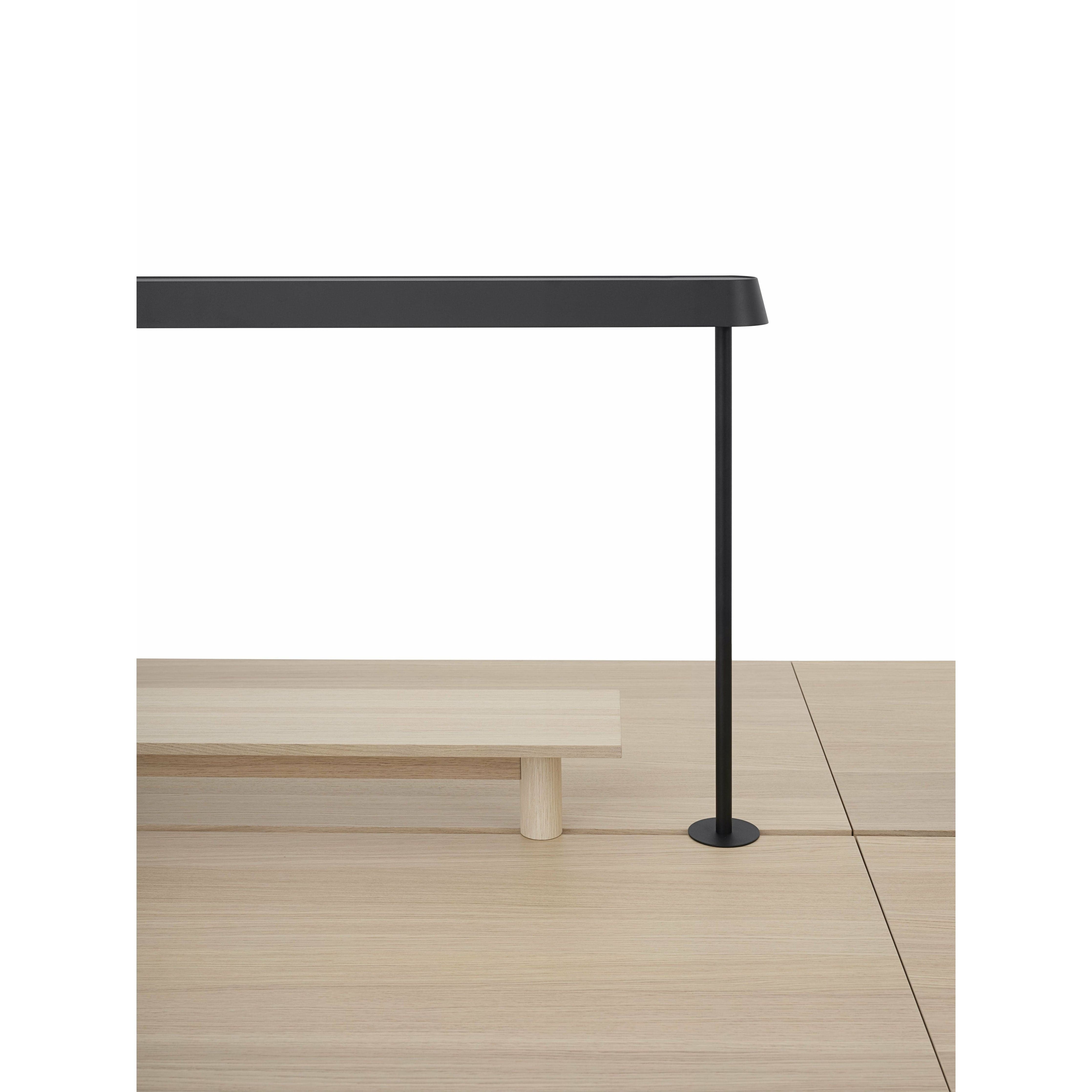 Muuto Lampe montée linéaire 209x71 cm, noir