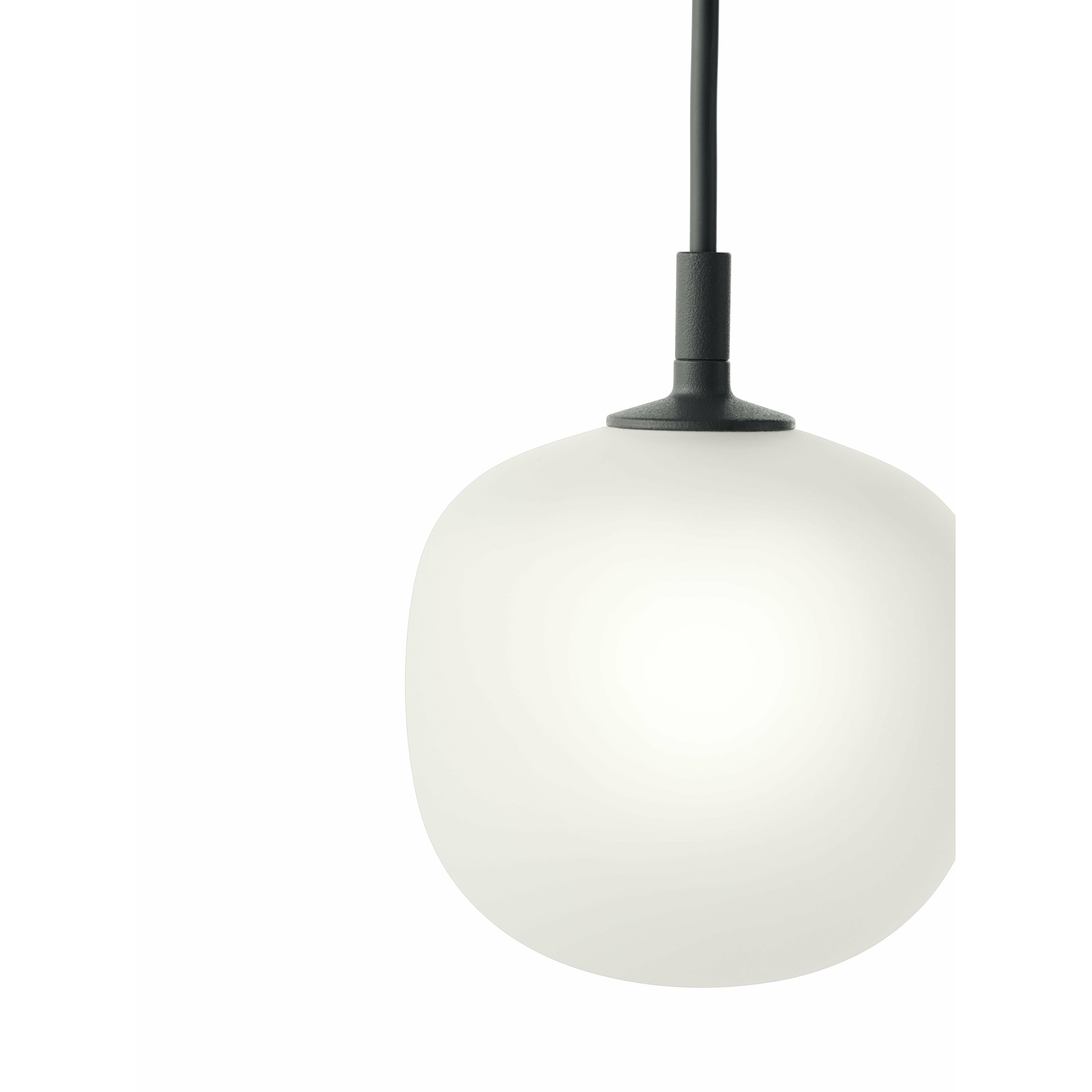 Muuto Lampe à suspension à rime Ø12 cm, noir