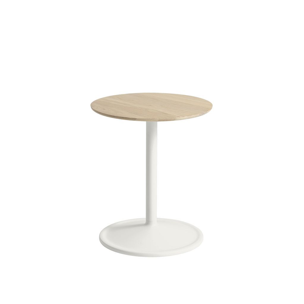 Tavolo laterale morbido Muuto Øx H 41x48 cm, quercia solida/Off bianco