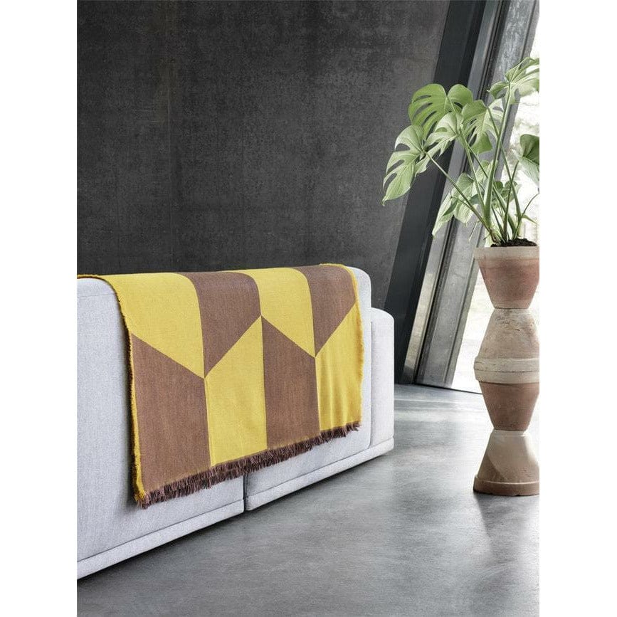 Muuto Sway ullarteppi, sinnepgult