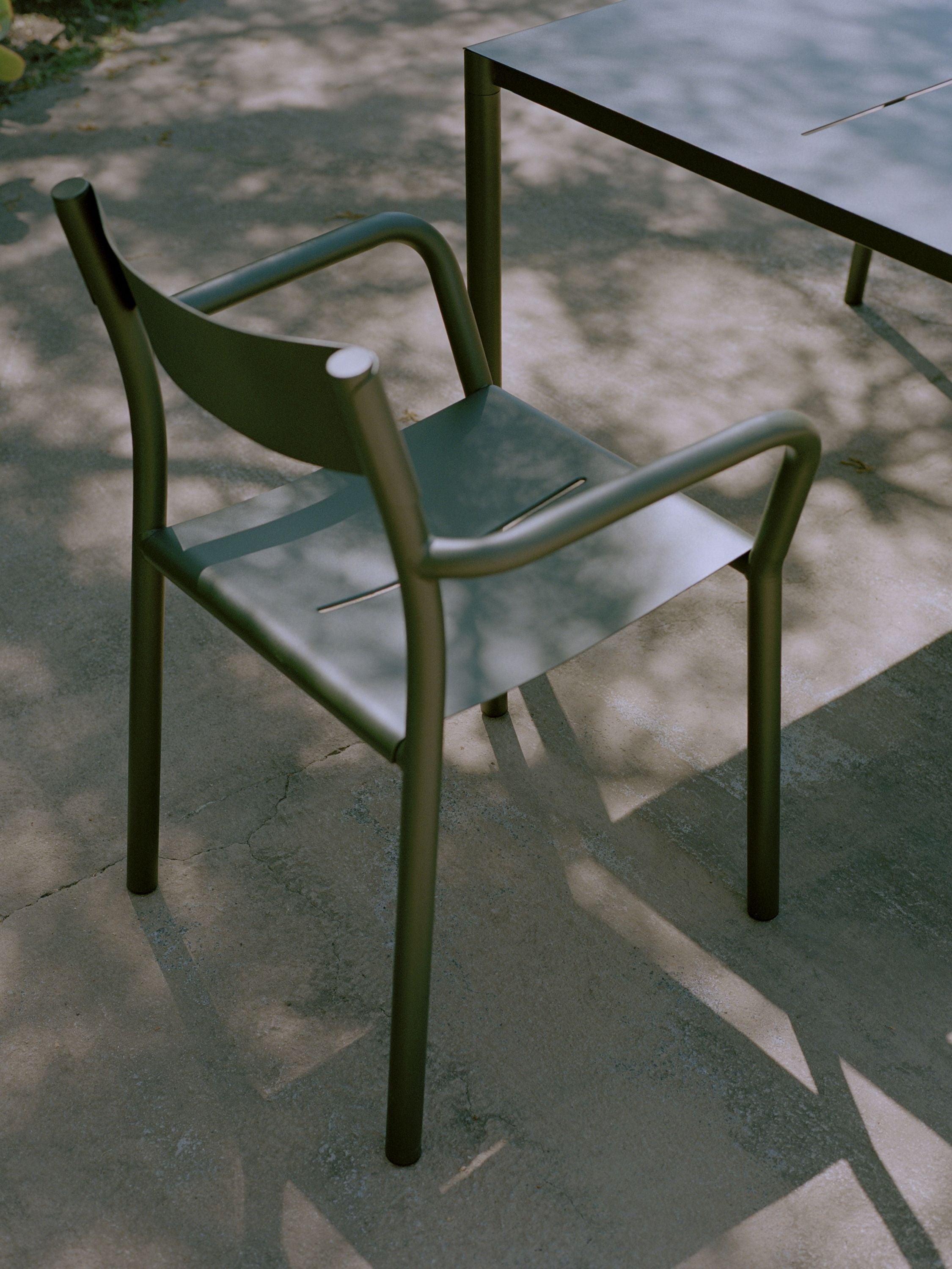 New Works Que le fauteuil, vert foncé