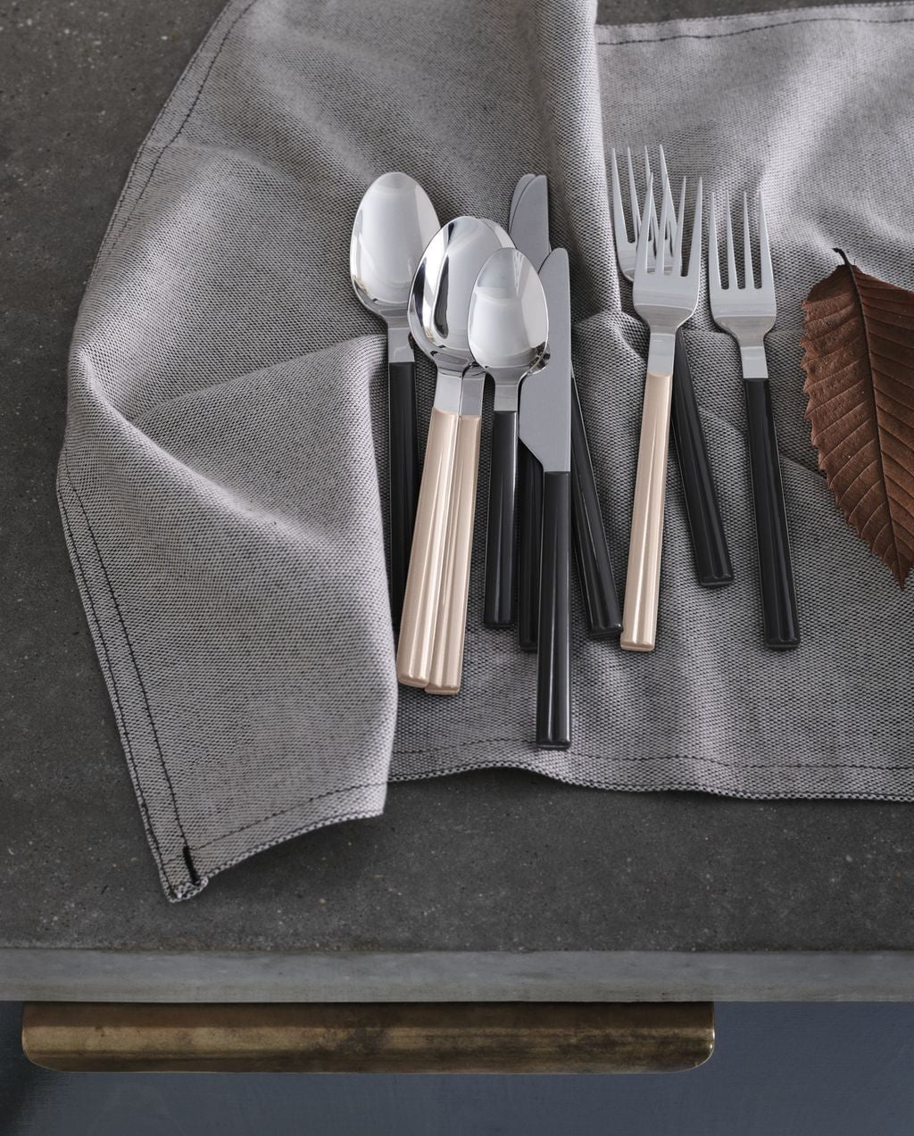 Rosendahl Gc Bistro Cutlery Set 16 Pieces, Ash Grey