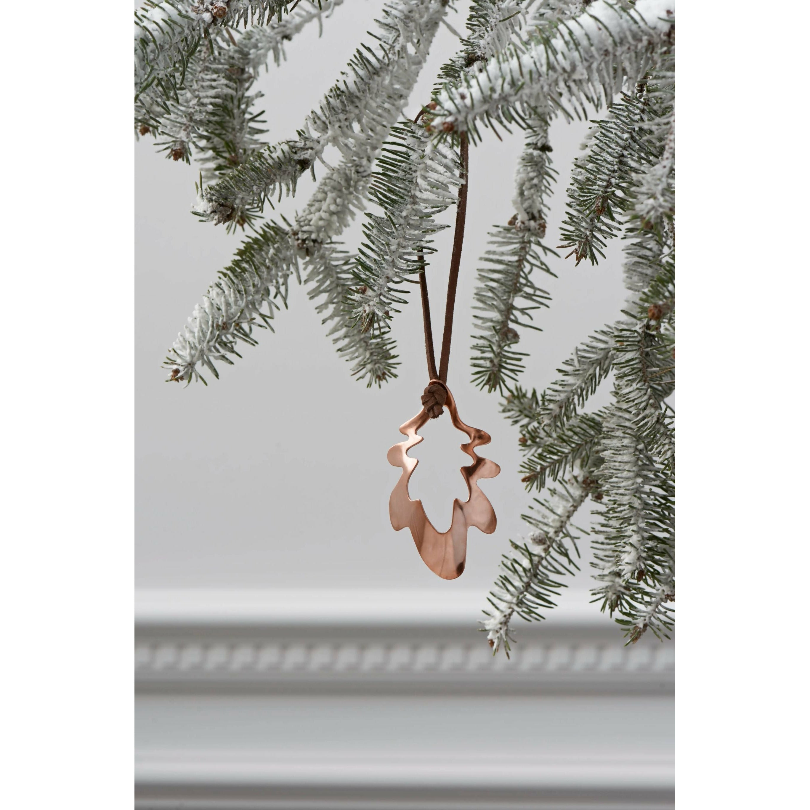 Rosendahl Nordic Tales Oak Leaf Christmas Decorations