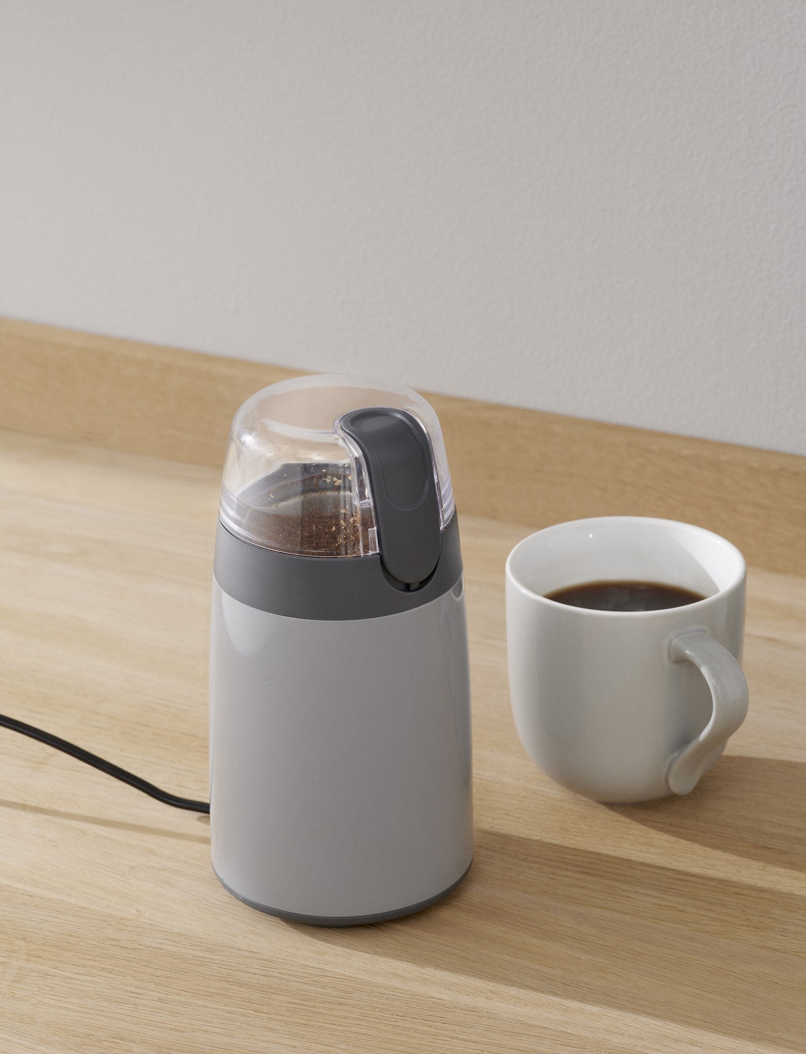 Stelton Moulin à café électrique Emma, ​​gris