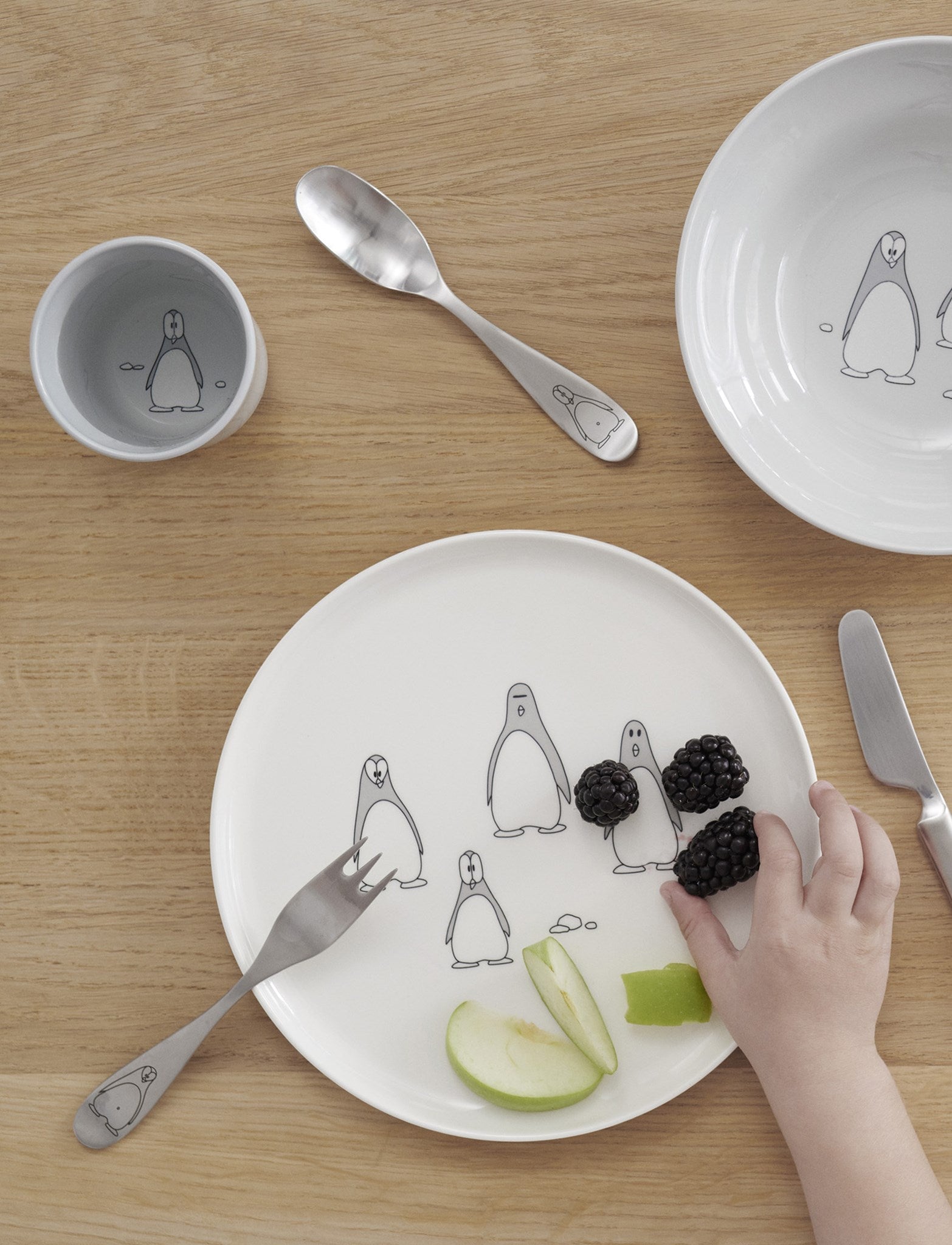 Stelton Pingo Kindergeschirrset mit Pingo, grau