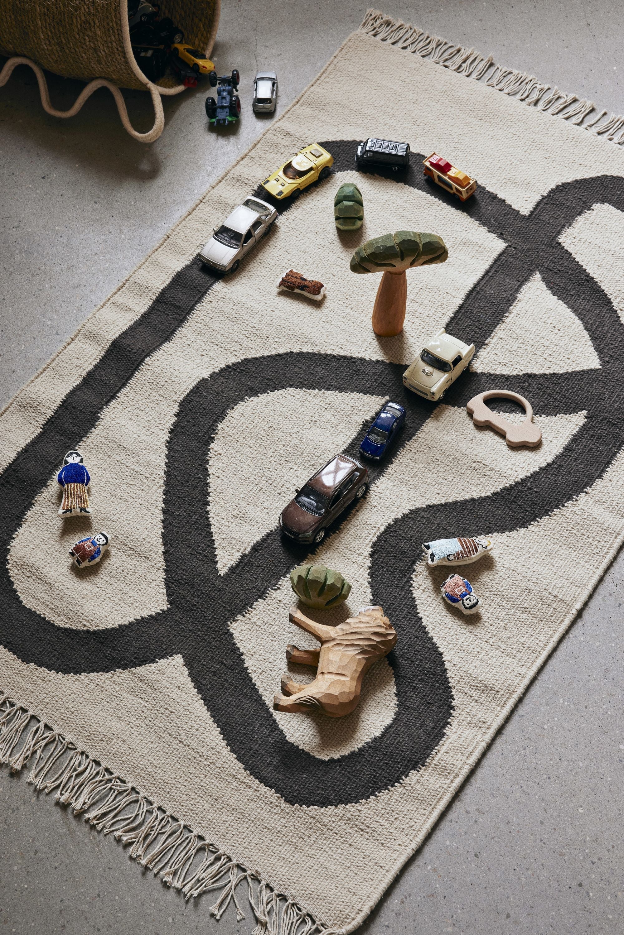 Ferm Living Lane Rug, al largo di bianco/cioccolato