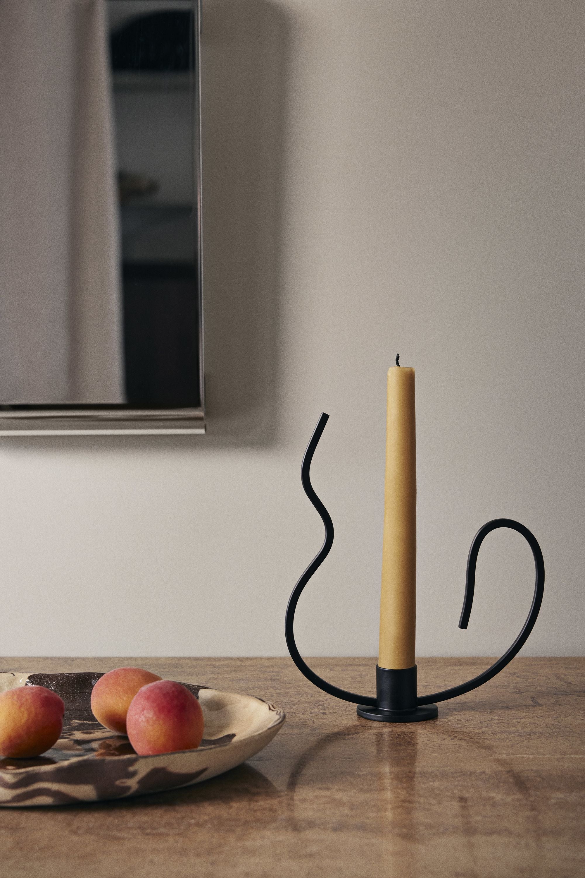 Ferm Living Valse Kaarsenhouder, Laag, Zwart