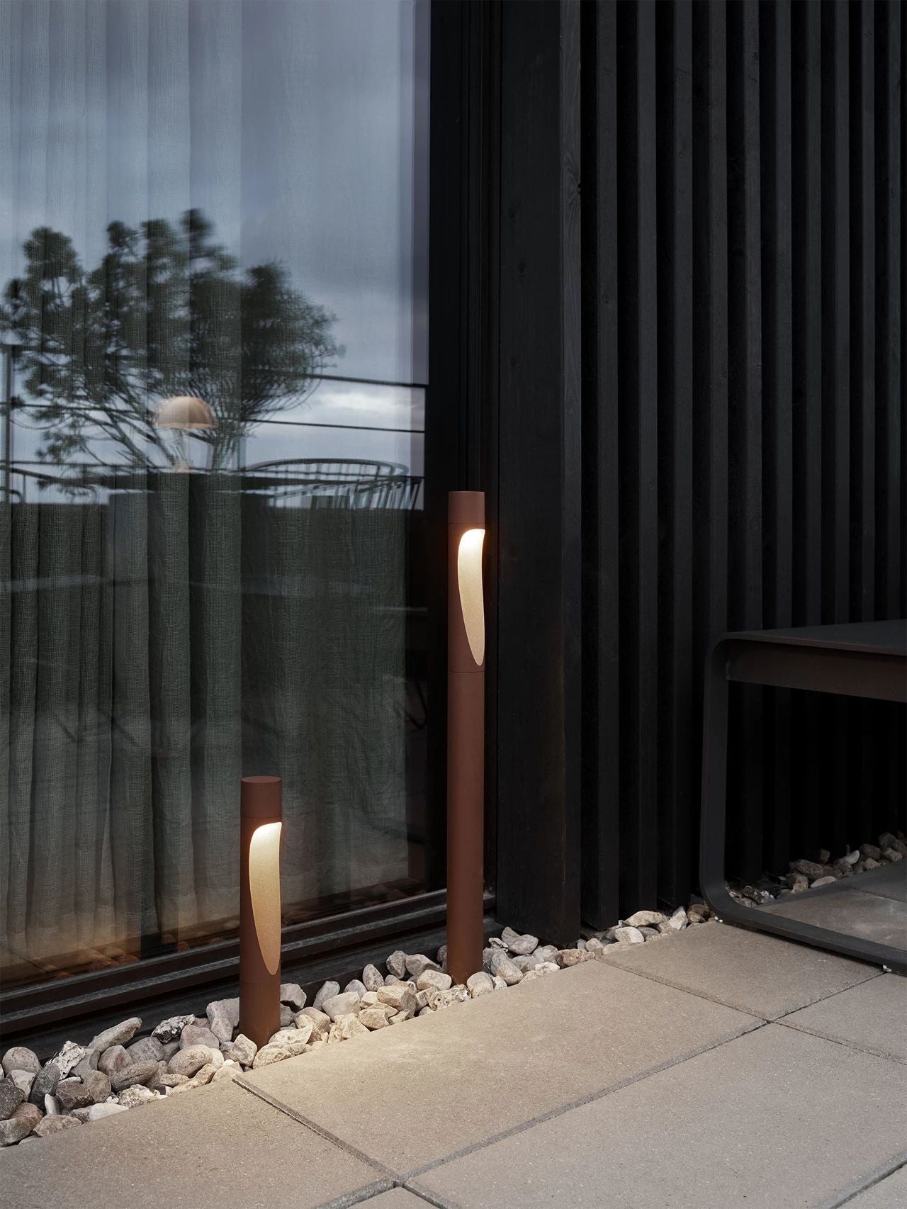 Louis Poulsen Flindt Garden Bollard LED 2700 K 6,5 W Anker ohne Adapter lang, corten