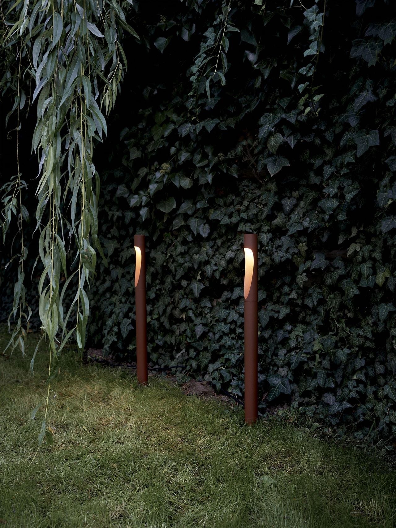 Louis Poulsen Flindt Garden Bollard leiddi 2700 K 6,5 W Spike án millistykki með tengi stutt, Corten